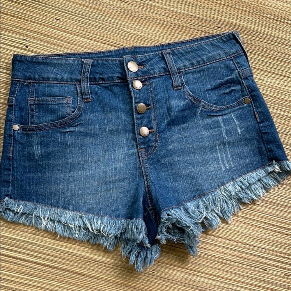 Elan High rise button fly short jeans